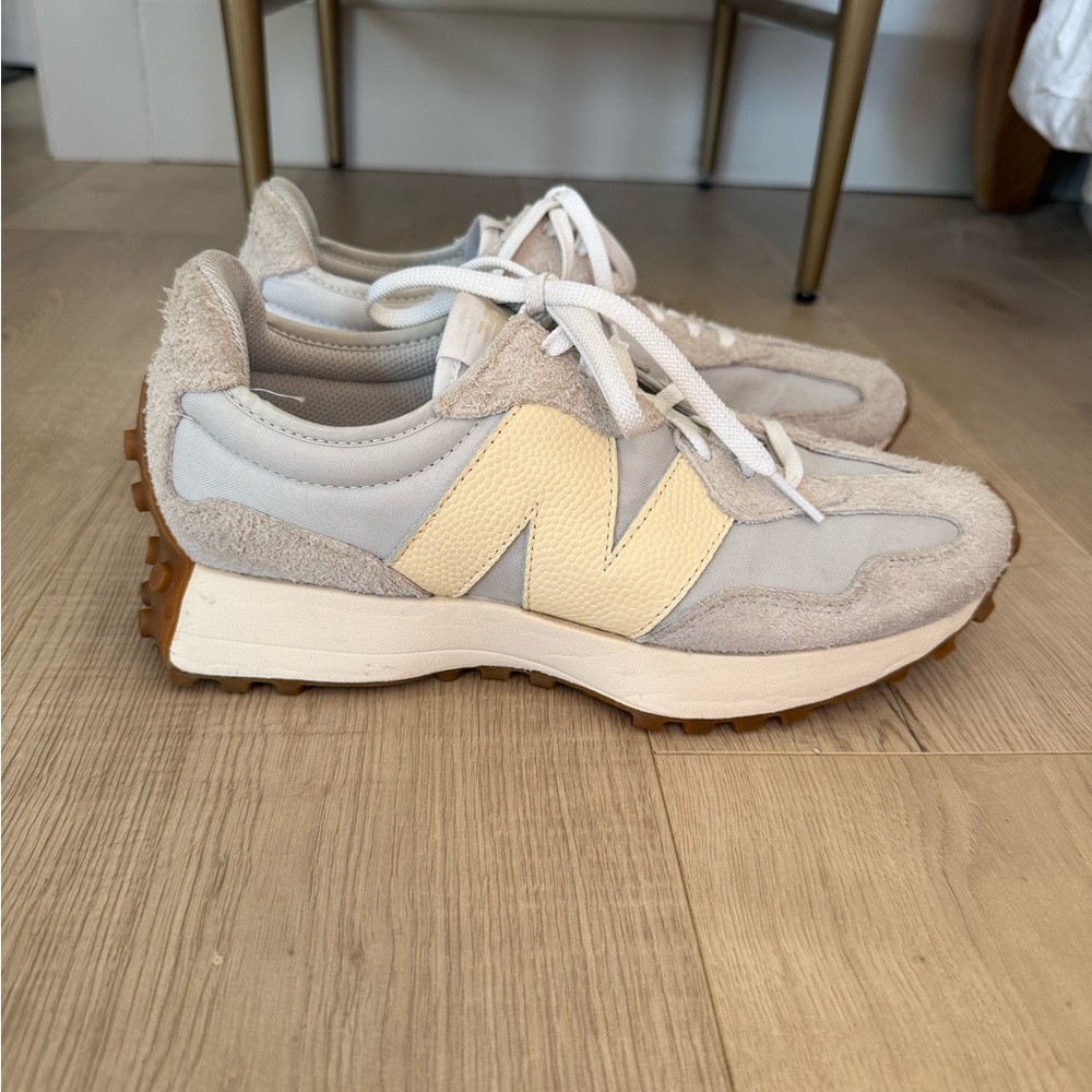 New Balance 327 Women's Beige and Cream “Summer Fog” Sneakers, Women’s 9